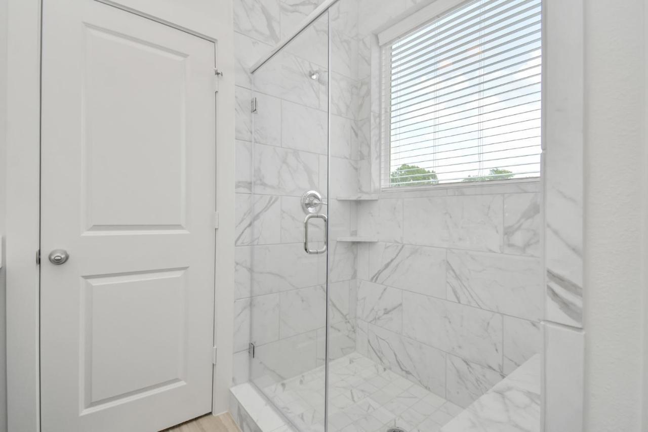 Casa Azure - New Modern 3 Bedroom Med Center, Nrg, Uh Houston Eksteriør bilde